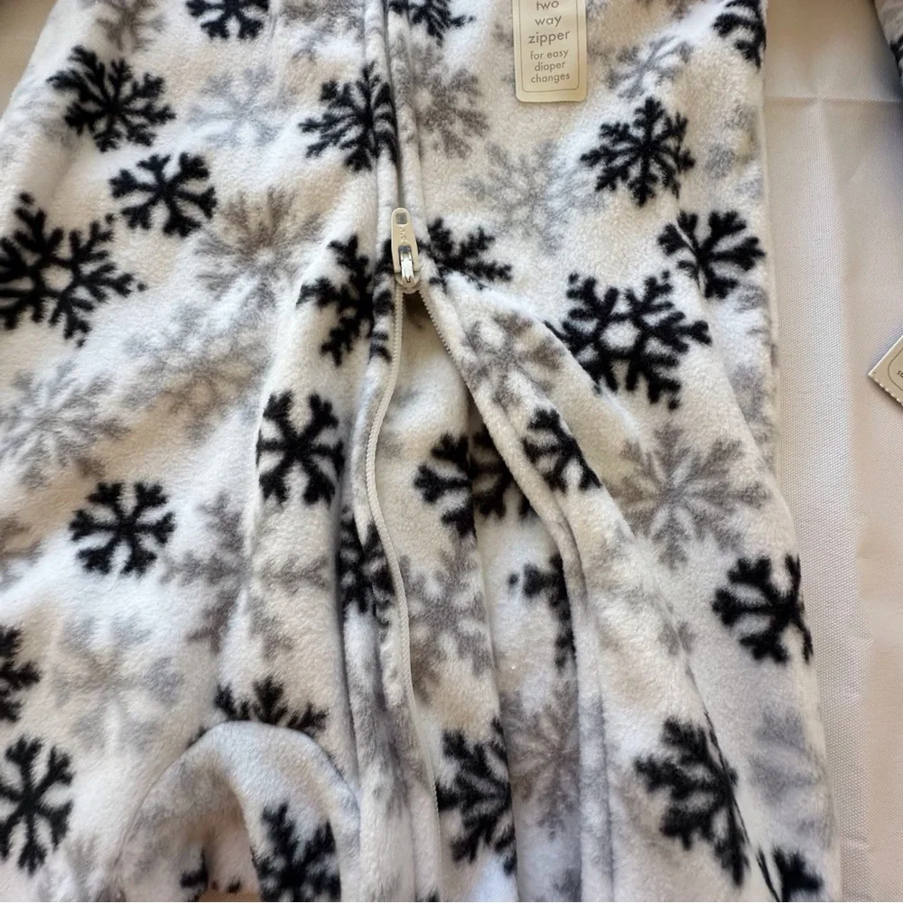 Lot of‎ 2 NWT Lullaby Lane fleece 2 way zipper footed sleeper infant 6-9 mo